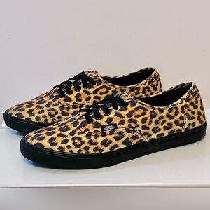 Vans Cheetah Print Women’s Size 9